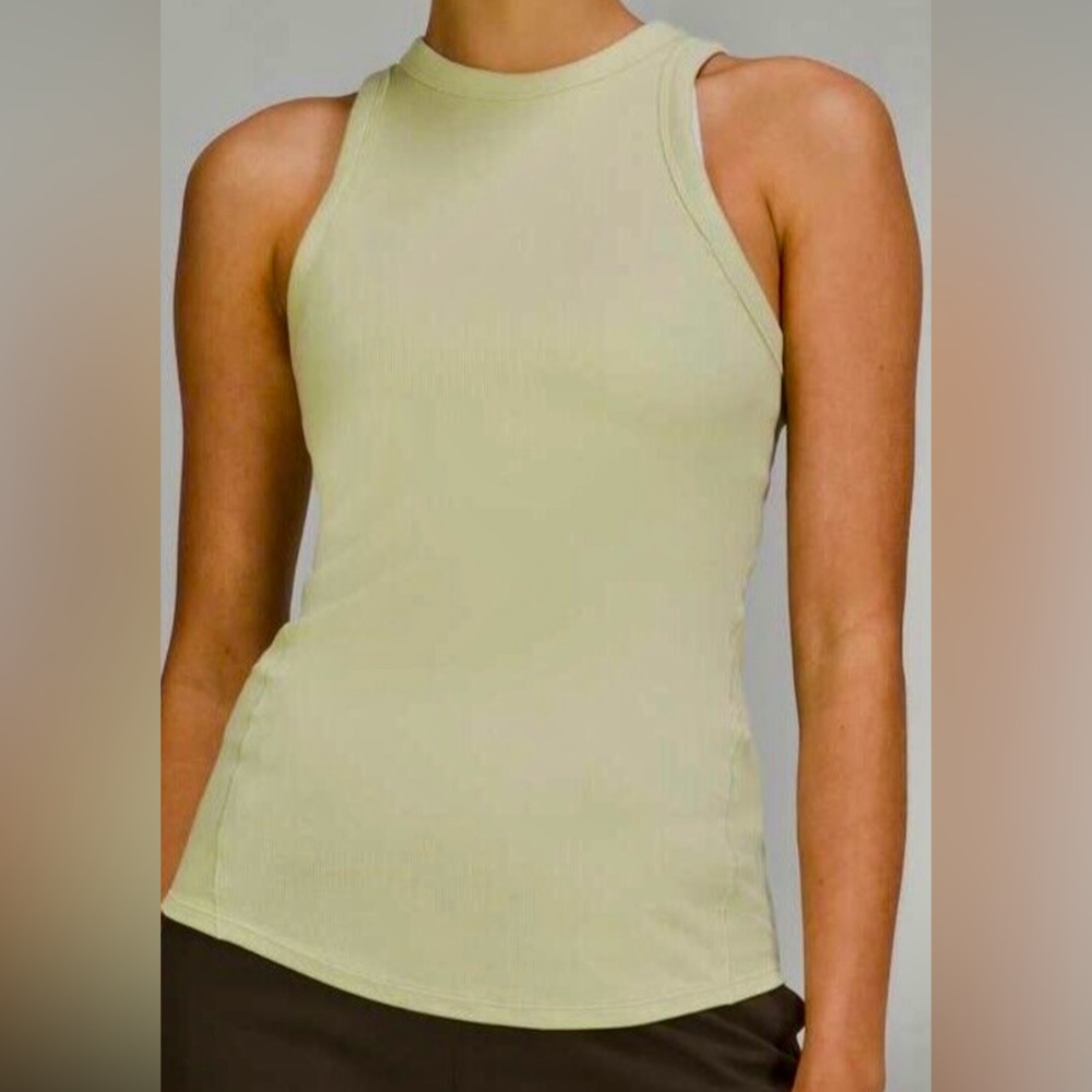 Lululemon Hold Tight Tank Size 10 Dewy (Light Green)